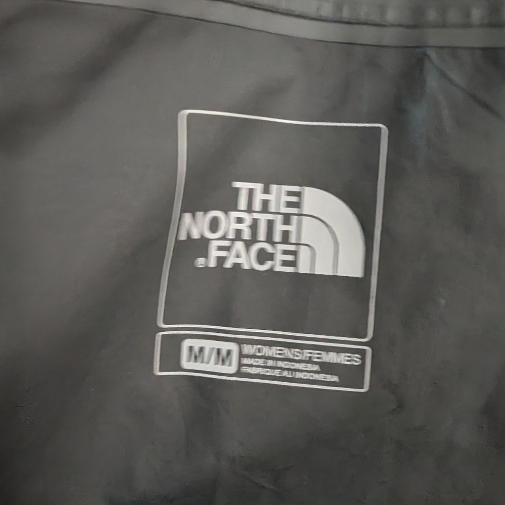 The North Face Women's Dryzzle Rain Jacket - Picture 10 of 13